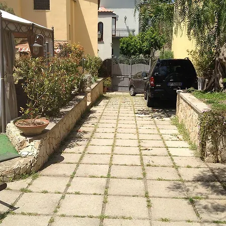 拉皮尼盖拉索伦托住宿加早餐旅馆 招待所 梅塔